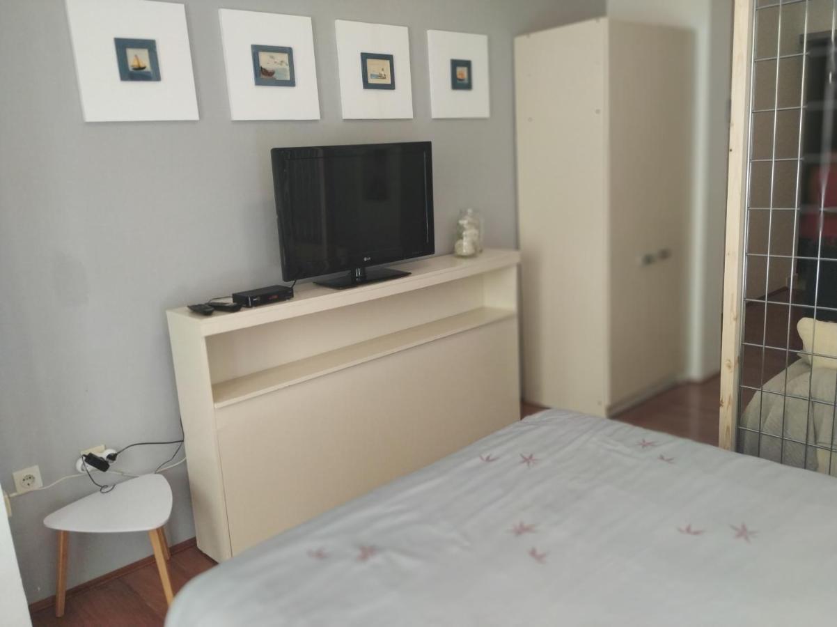 Apartmani Deleut 诺维·维诺多尔斯基 外观 照片