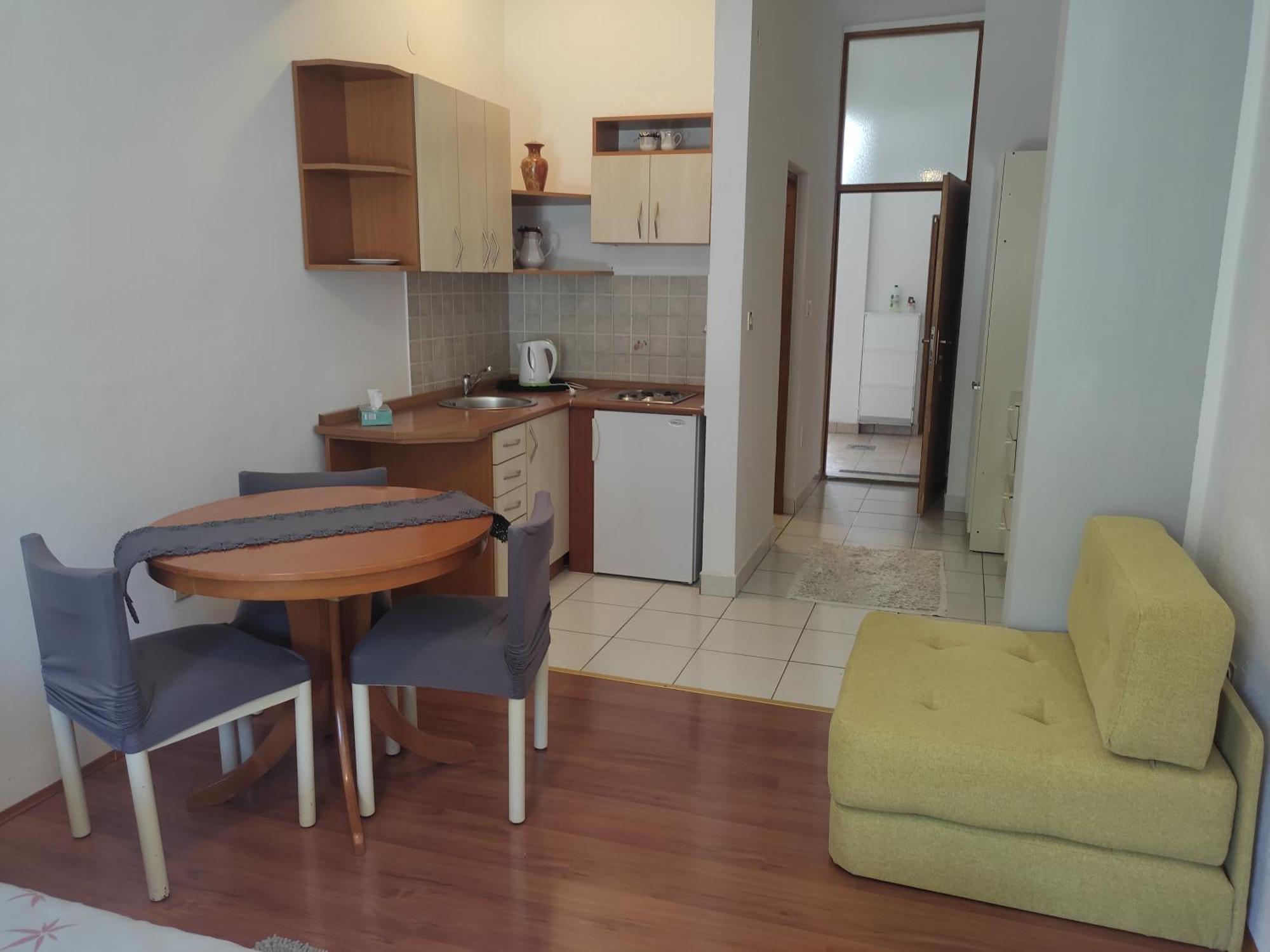 Apartmani Deleut 诺维·维诺多尔斯基 外观 照片